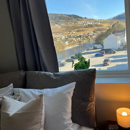 Luxury River View - Vibe - Heart Of Voss